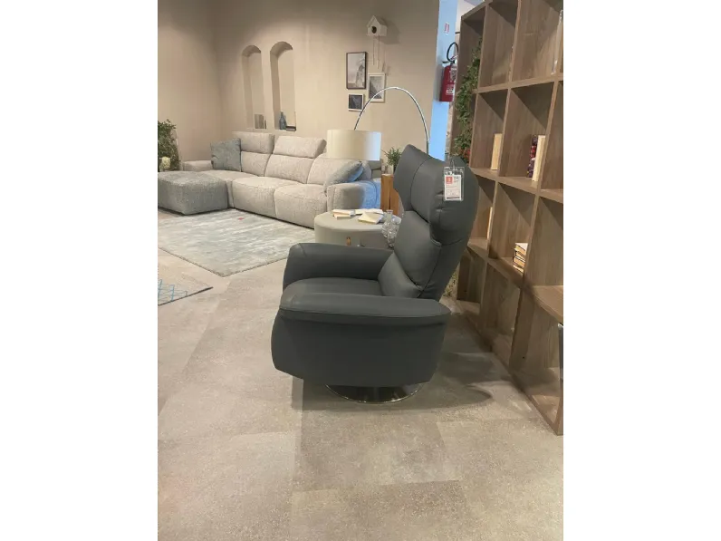 Poltrona modello Cv 540 poltrona arum Collezione esclusiva in offerta