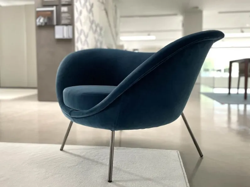 Poltrona modello D.154.2 Molteni & c ad un prezzo vantaggioso
