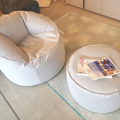 Poltrona Egg Pedrali in Tessuto SCONTATA