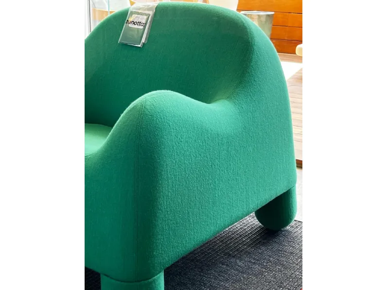 Poltrona in Tessuto Gomma Zanotta in Offerta Outlet