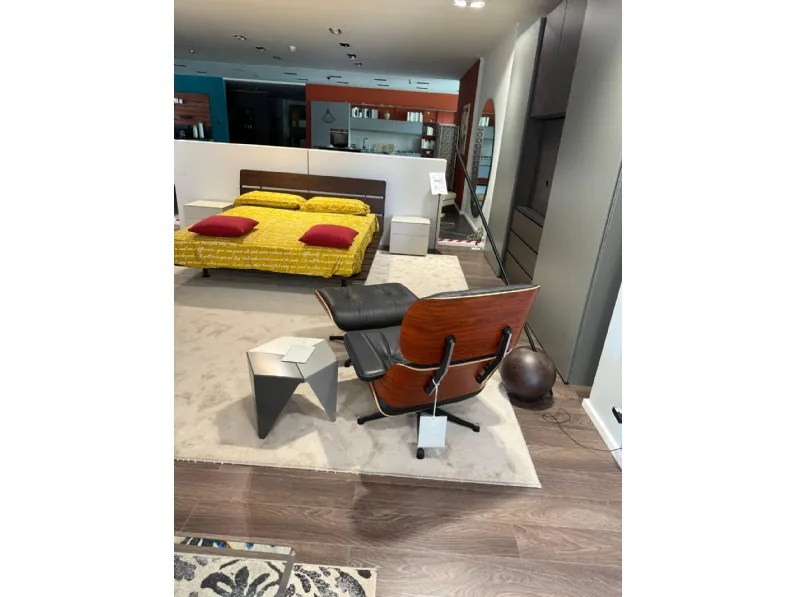Poltrona in Pelle Lounge chair e ottoman vitra Collezione esclusiva a prezzo Outlet