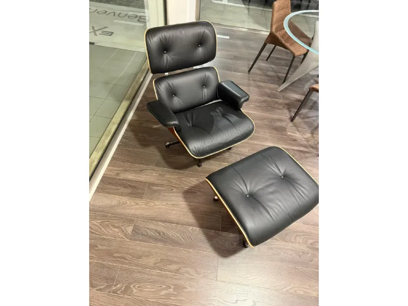 Poltrona in Pelle Lounge chair e ottoman vitra Collezione esclusiva a prezzo Outlet
