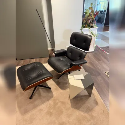 Poltrona Lounge chair e ottoman vitra Collezione esclusiva in Pelle SCONTATA