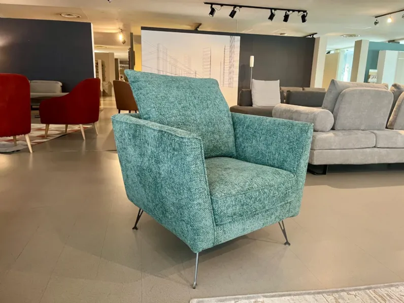 Poltrona in Tessuto Skim Samoa a prezzo Outlet