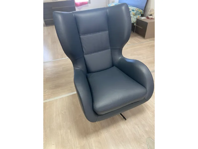 Poltrona modello Swivel Nicoletti home in offerta