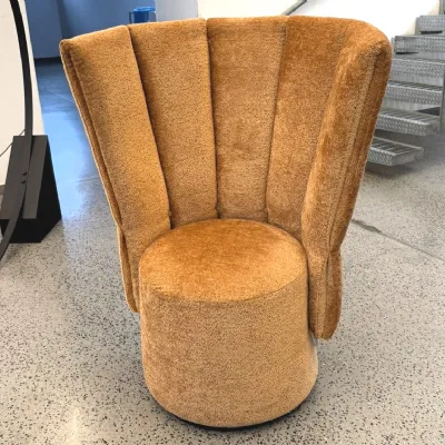 Poltrona modello Viv Calia ad un prezzo imperdibile