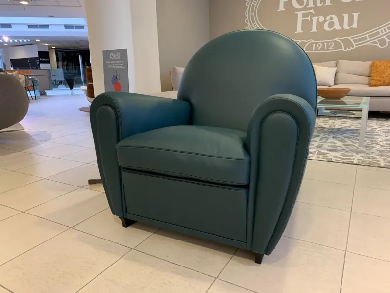 Poltrona con seduta fissa Vanity fair xc Poltrona frau in Offerta Outlet 