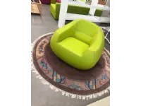 Scopri l'elegante poltrona Halifax: stile design, in offerta Outlet. Una scelta di classe per il tuo arredatore interni.