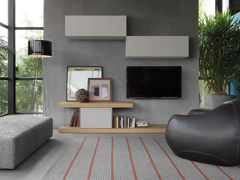 Parete attrezzata in stile design F2/ form line 242 con pensili di Formes in Offerta Outlet 