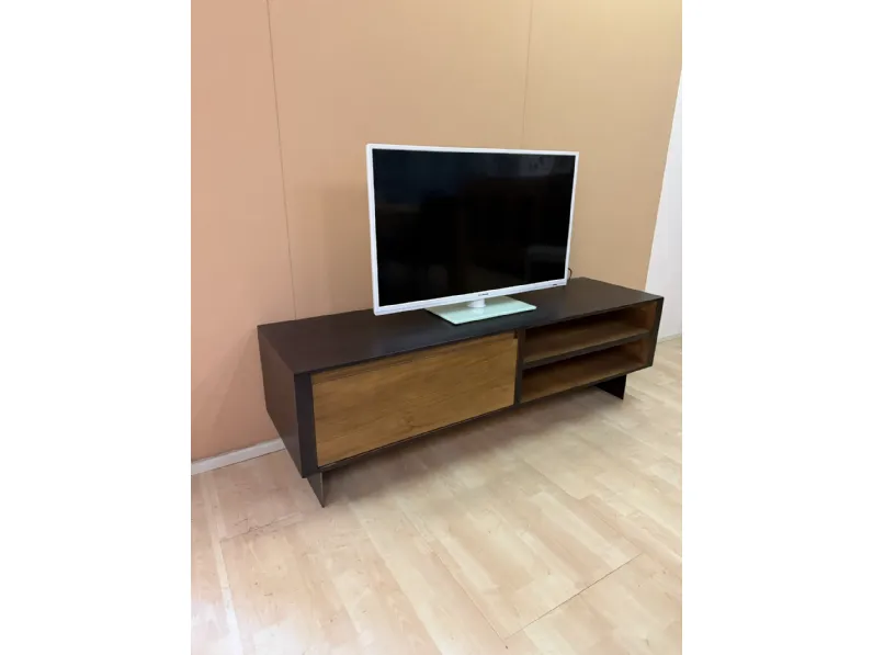 Mobile porta tv Sayo di Artigianale in offerta