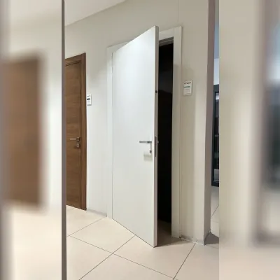 Porta liscia  moderna Bertolotto in offerta