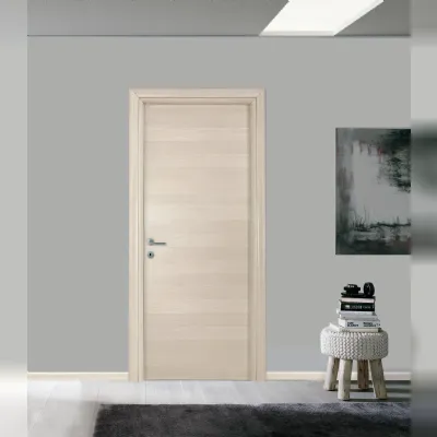 Porta liscia  classica Artigianale con forte sconto