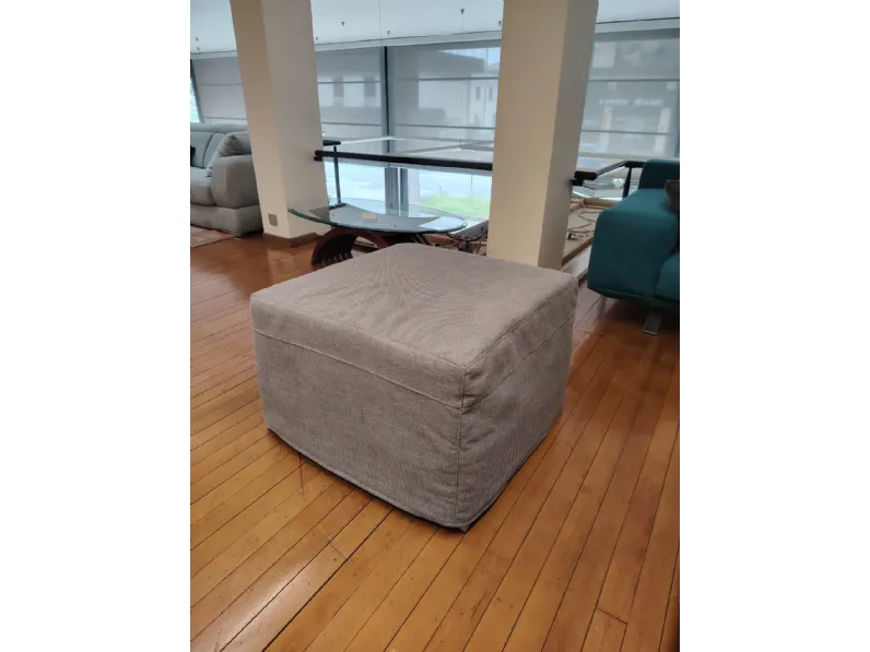 Pouf moderno modello Pouff letto Artigianale in Offerta Outlet