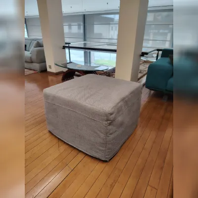 Pouf moderno modello Pouff letto Artigianale in Offerta Outlet