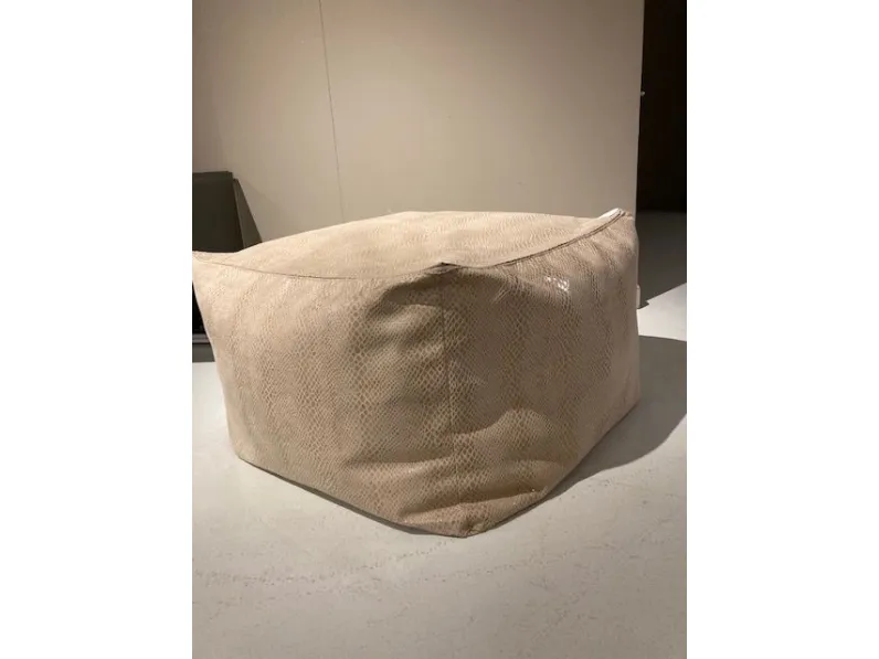 Pouf design modello Lukum Sitap a prezzo scontato