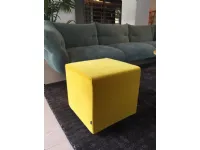 Pouf in tessuto Play  a marchio Poliform a prezzo ribassato