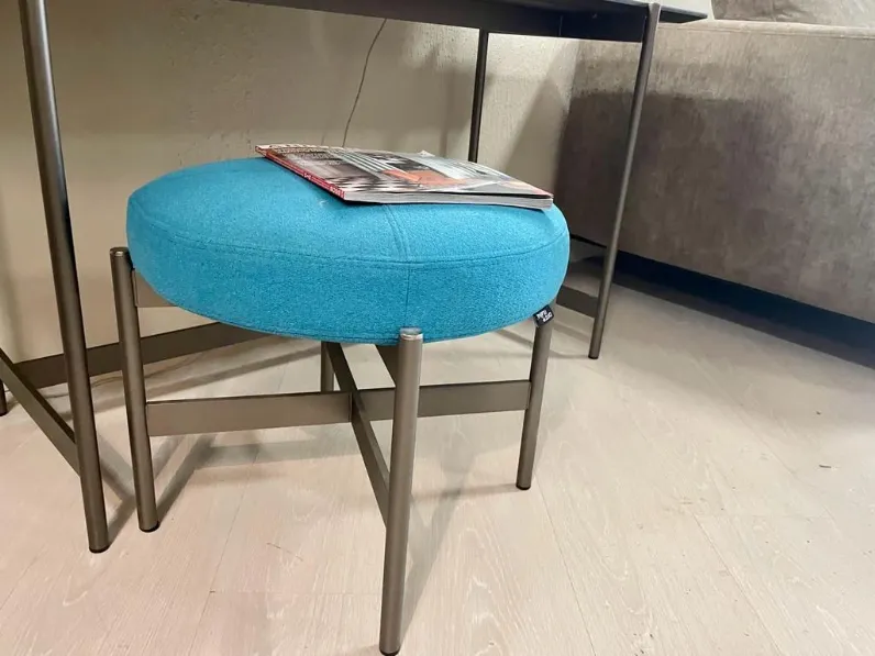 Pouf in tessuto Erys a marchio Ditre italia a prezzo ribassato