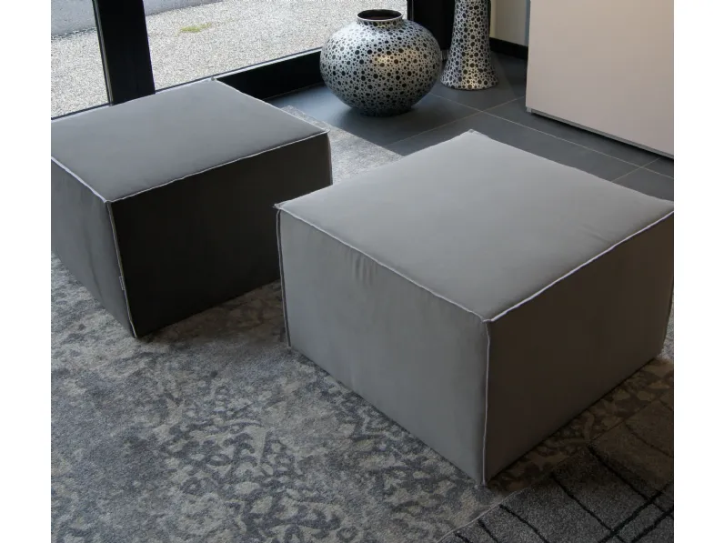 Pouf in tessuto Flower a marchio Tomasella a prezzo ribassato