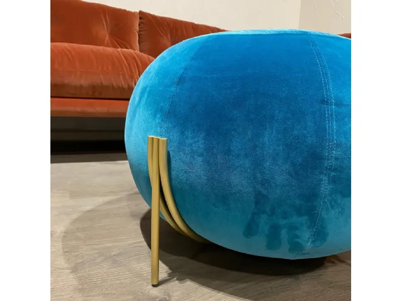 Pouf in tessuto Geo a marchio Saba a prezzo ribassato