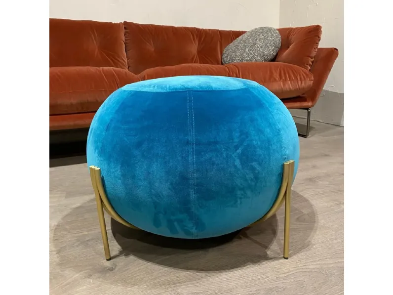 Pouf in tessuto Geo a marchio Saba a prezzo ribassato