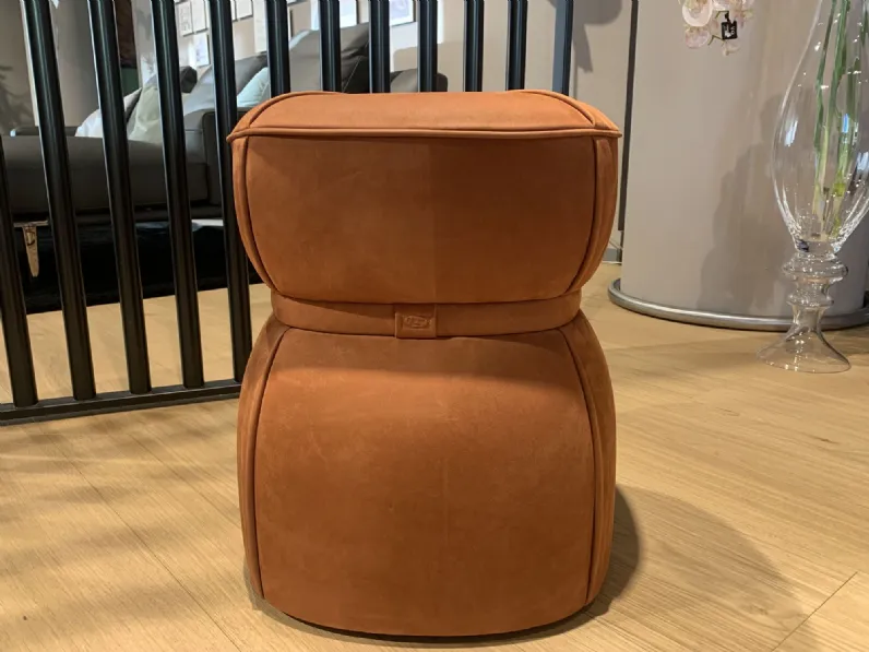Pouf modello Lepli Poltrona frau a prezzi convenienti 