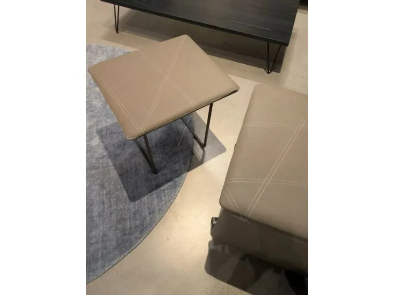Pouf in pelle Cubix a marchio Ozzio a prezzo scontato