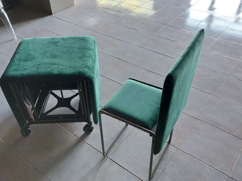 Pouf in tessuto Cubix a marchio Ozzio a prezzo scontato