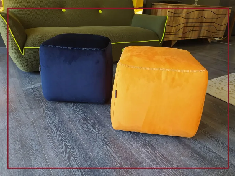 Pouf design modello Flower Egoitaliano in Offerta Outlet