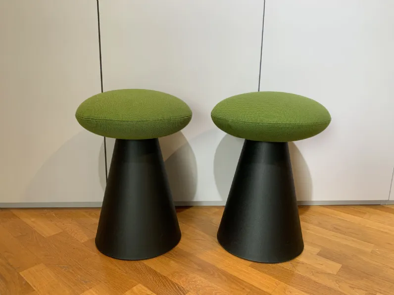 Pouf Ikon Pedrali in offerta. Design moderno ed elegante.