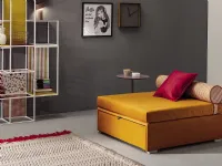 Pouf in tessuto Modem a marchio Twils a prezzo scontato