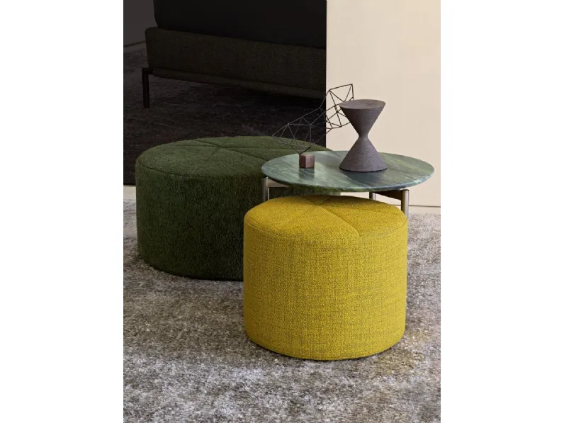 Scopri il pouf modello Moon Flou a prezzi outlet! Una scelta di stile e comfort.