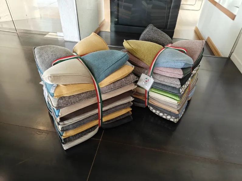 Pouf senza letto  u' strozz Calia a prezzi convenienti