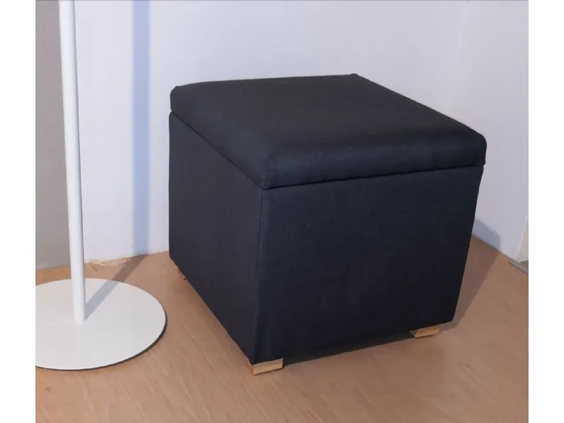 Pouf in tessuto Kubo a marchio Collezione esclusiva a prezzo ribassato