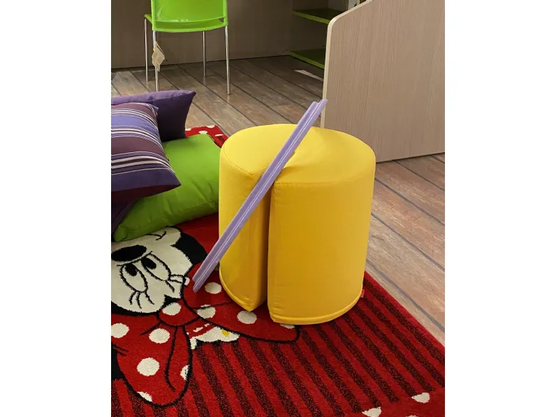 Pouf moderno modello Pouf giallo Nidi in Offerta Outlet