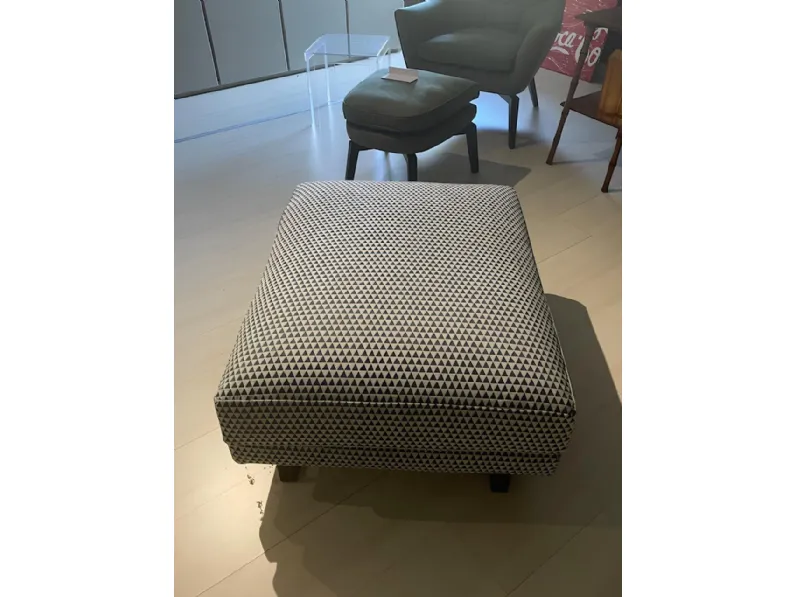 Pouf modello Queensway moderno Spagnol salotti a PREZZI OUTLET