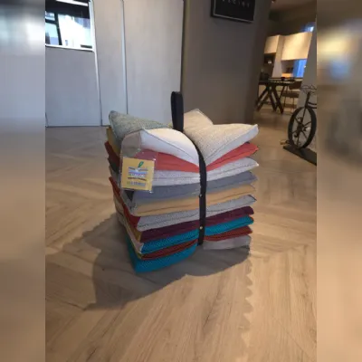 Pouf in tessuto 1 pouf ustrozz calia spedibile   a marchio Calia a prezzo scontato