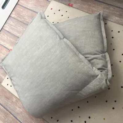Pouf moderno modello Pouf clip Nidi a prezzo Outlet
