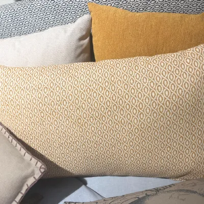 Pouf in tessuto Semplice a marchio V&nice a prezzo scontato
