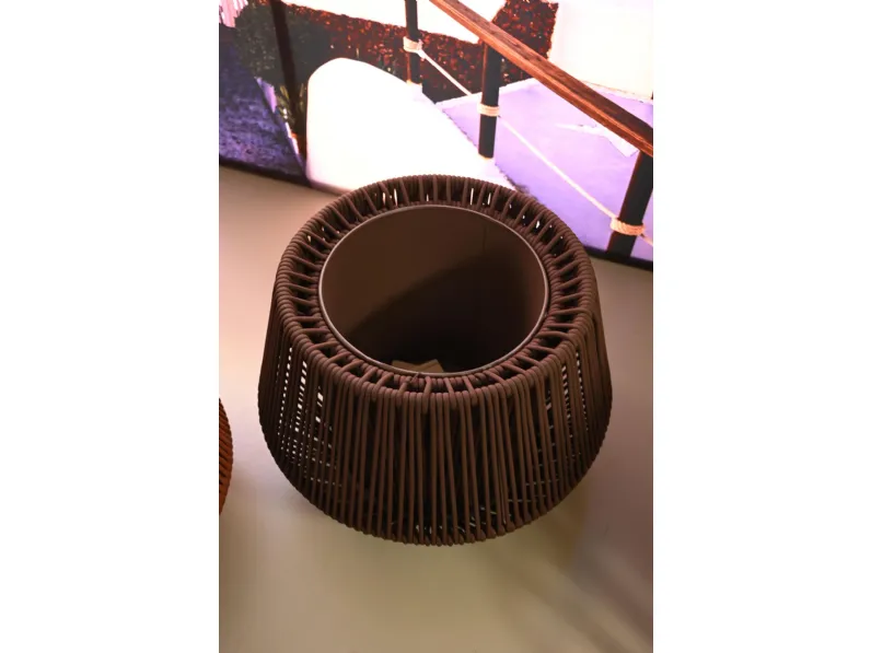 Pouf in tessuto Zig zag a marchio Kettal a prezzo ribassato