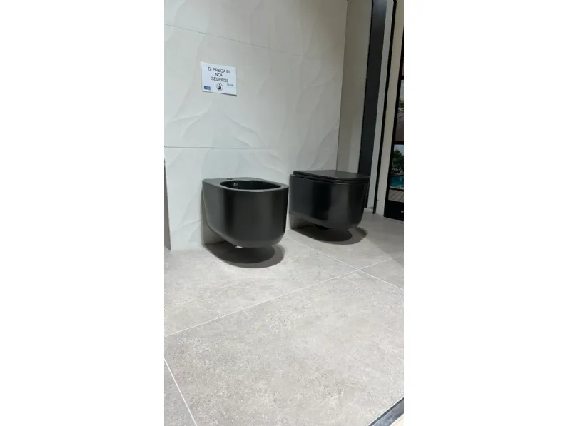 Sanitari bagno modello Gio' evolution a marchio Artigianale in Ceramica in Offerta Outlet