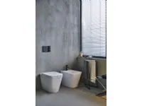 Sanitari bagno modello Wc blend cube i.s. a marchio Caimi in Ceramica in Offerta Outlet