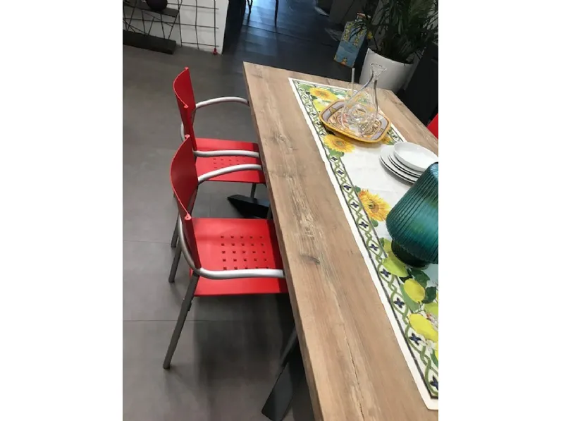 Scopri la Sedia Breeze di grandi marchi a prezzi scontati sull'Outlet!
