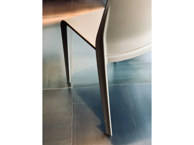 Sedia in plastica impilabile 4 riga in Offerta Outlet