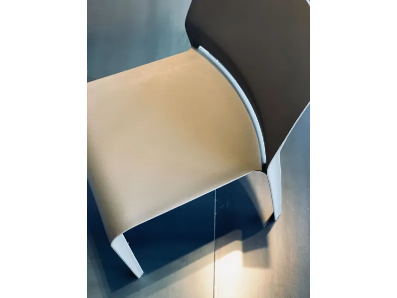 Sedia in plastica impilabile 4 riga in Offerta Outlet
