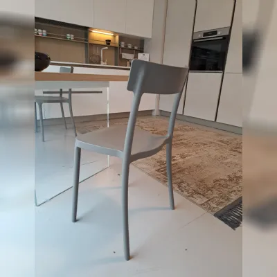 Sedia modello Argo senza braccioli di Connubia 