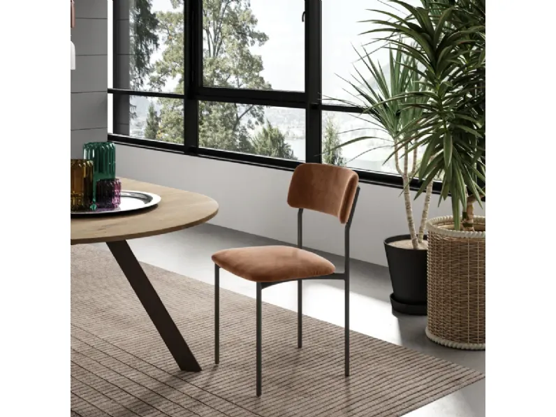 Sedia in tessuto con schienale medio Aura in offerta