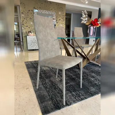 Sedia con schienale alto Norma di Cattelan italia a prezzo scontato