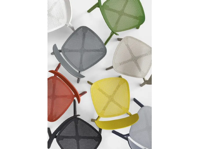 Sedia impilabile Colander * di Kristalia in Offerta Outlet