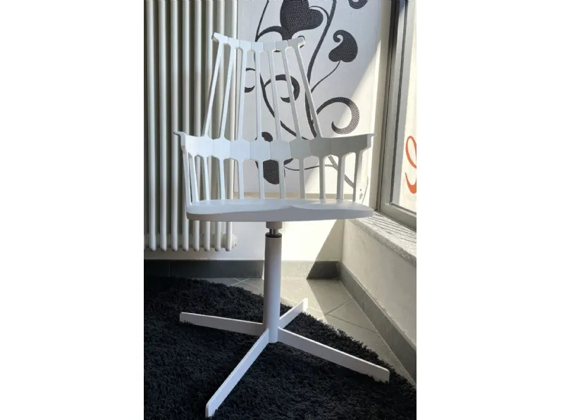Sedia modello Comback a marchio Kartell scontata del 40%