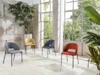 Sedia con braccioli Greta di Stones in Offerta Outlet